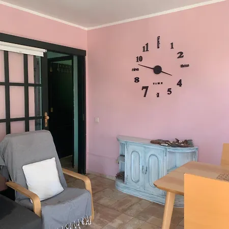 1 Floor