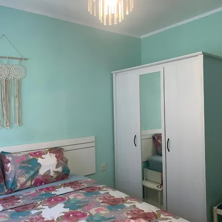 1 Floor Apartment *
