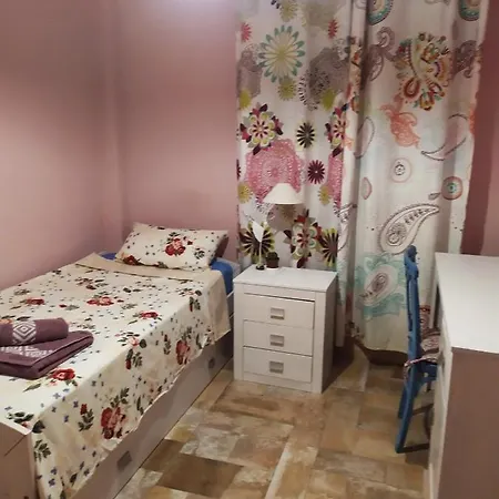 1 Floor *